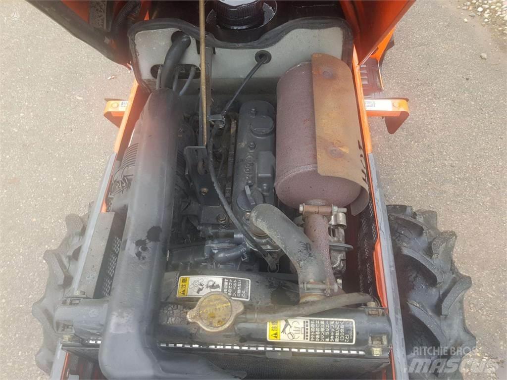 Kubota GB 18 トラクター