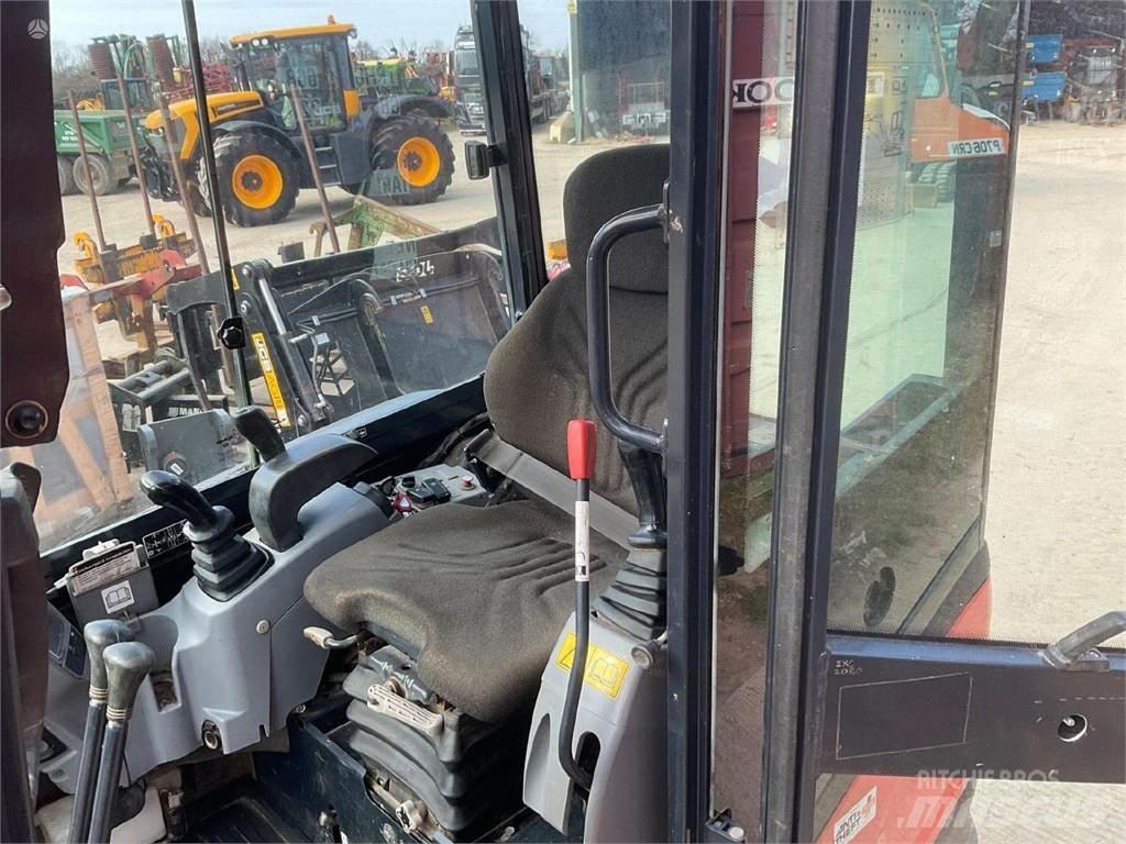 Kubota KX030-4 ミニ油圧ショベル 7t以下（ミニユンボ・ミニディガー）