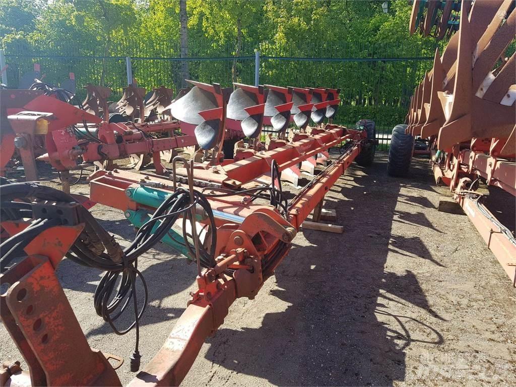 Kverneland PB 100 コンベンショナルプラウ