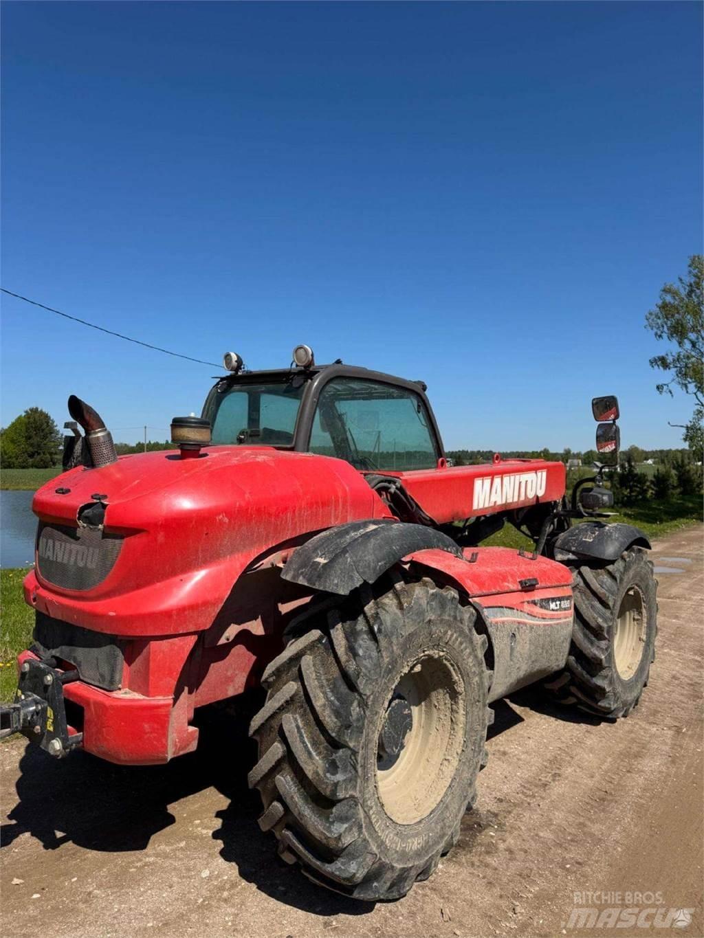 Manitou MLT629 フロントローダーとディガー