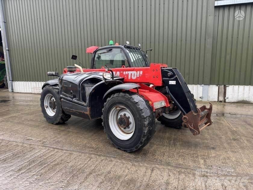 Manitou MLT733 フロントローダーとディガー