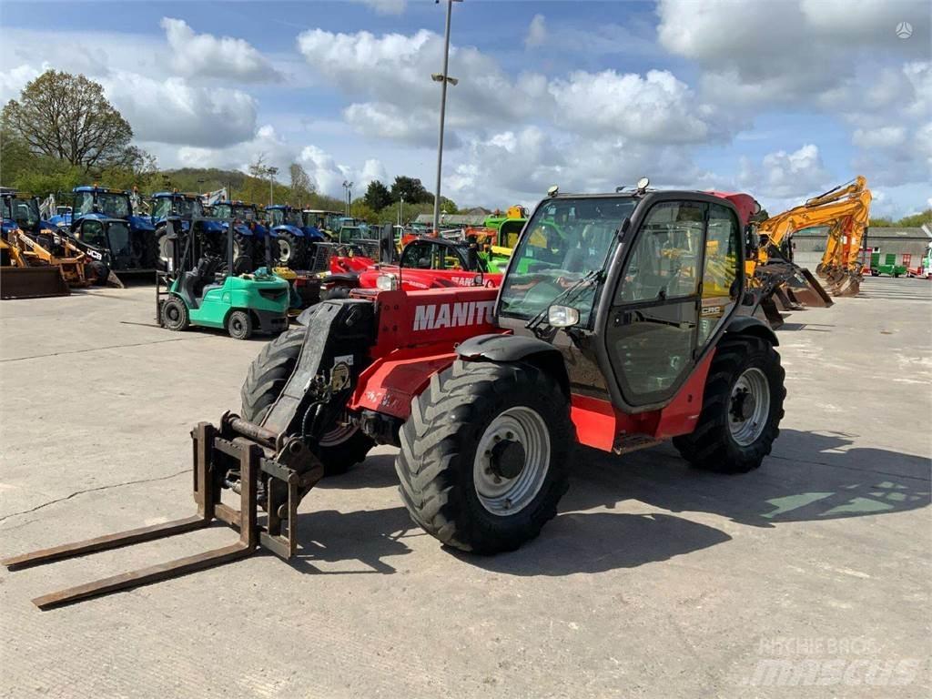Manitou MLT741 フロントローダーとディガー