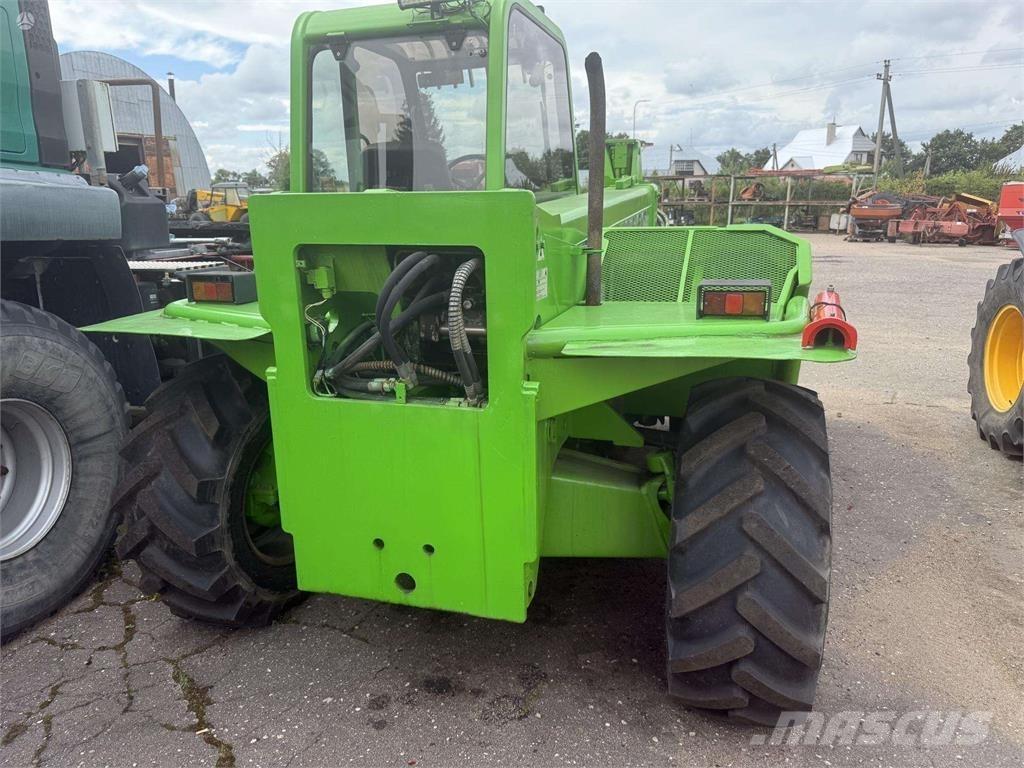 Merlo P60,6 EVS フロントローダーとディガー
