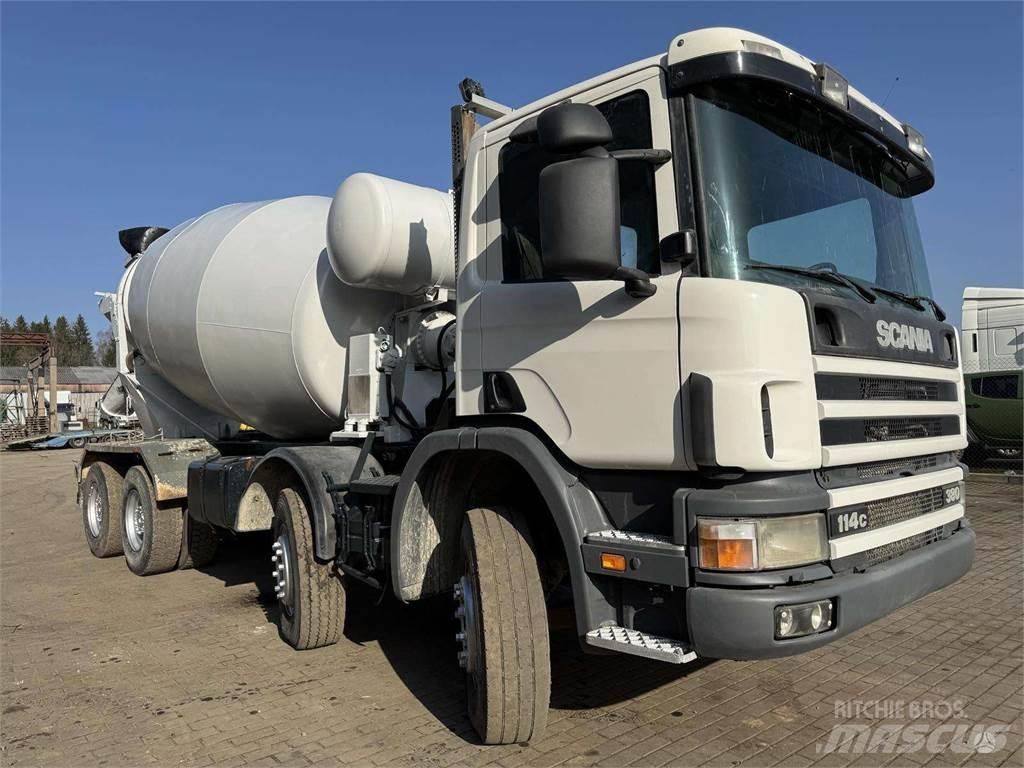 Scania P124 8x4 ミキサー車