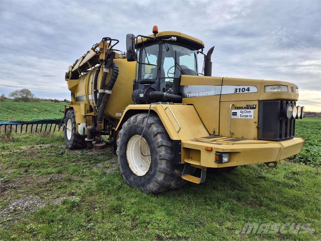 TerraGator 3104 自走式噴霧器