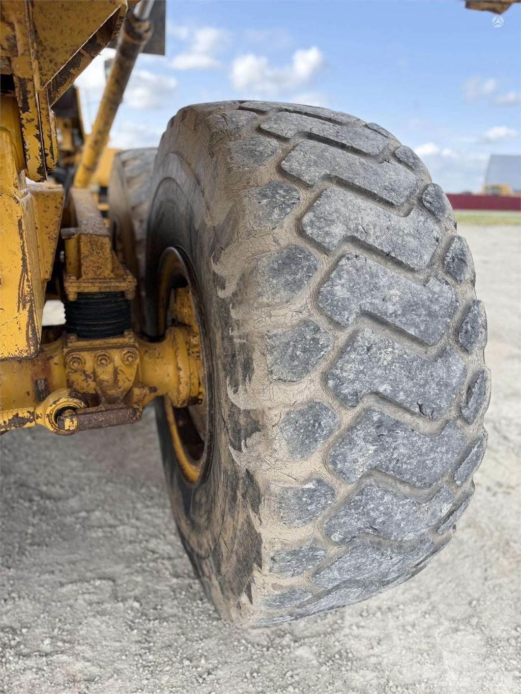 Volvo A25C アーティキュレート式ダンプトラック
