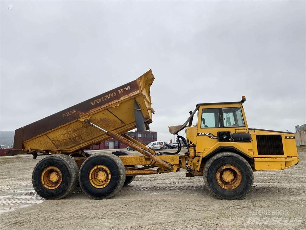Volvo A25C , Nr.2 アーティキュレート式ダンプトラック