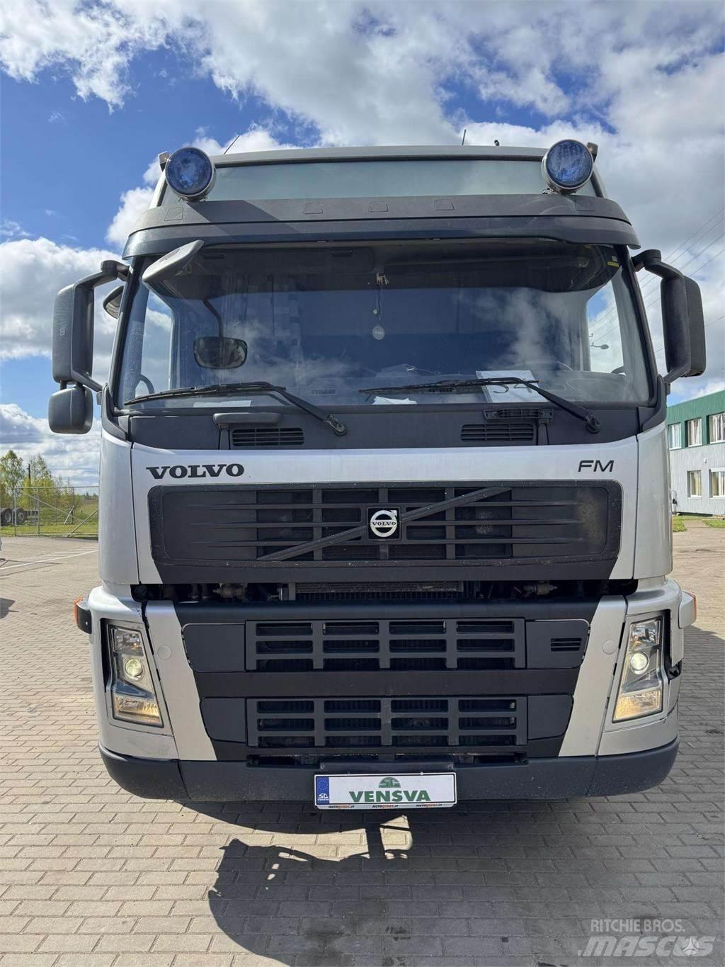 Volvo FM 440 6x2 平ボディー