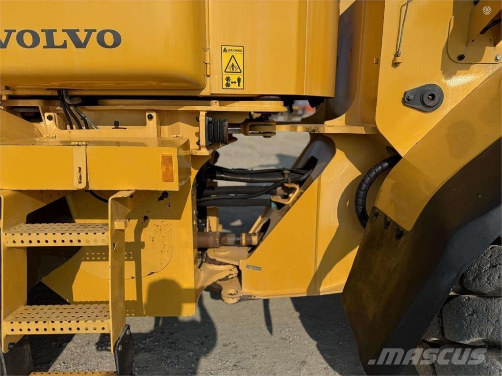 Volvo L 110 E ホイールローダー・タイヤショベル
