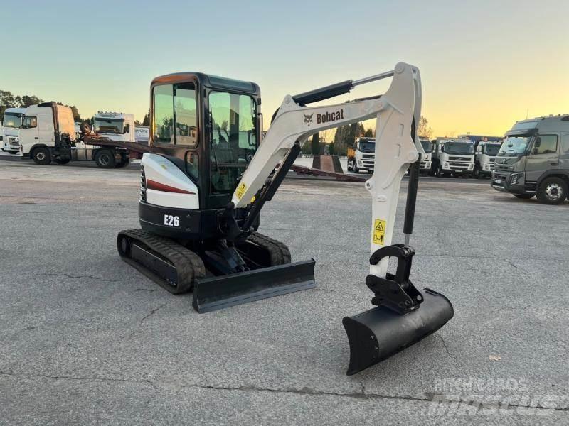 Bobcat E 26 ミニ油圧ショベル 7t以下（ミニユンボ・ミニディガー）