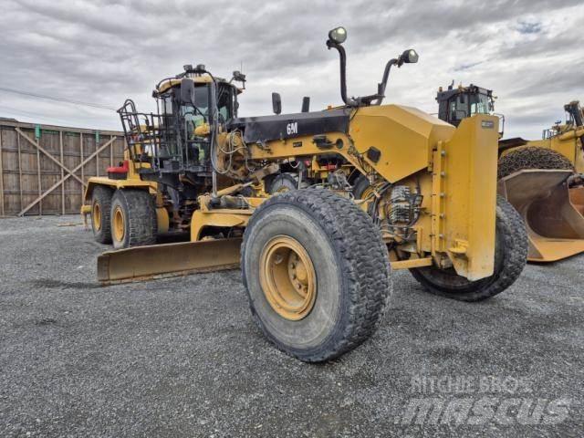 CAT 16M モーターグレーダー