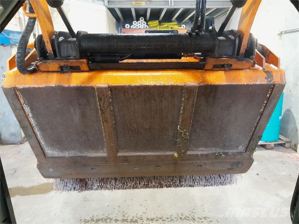 CAT 226D ホイールローダー・タイヤショベル