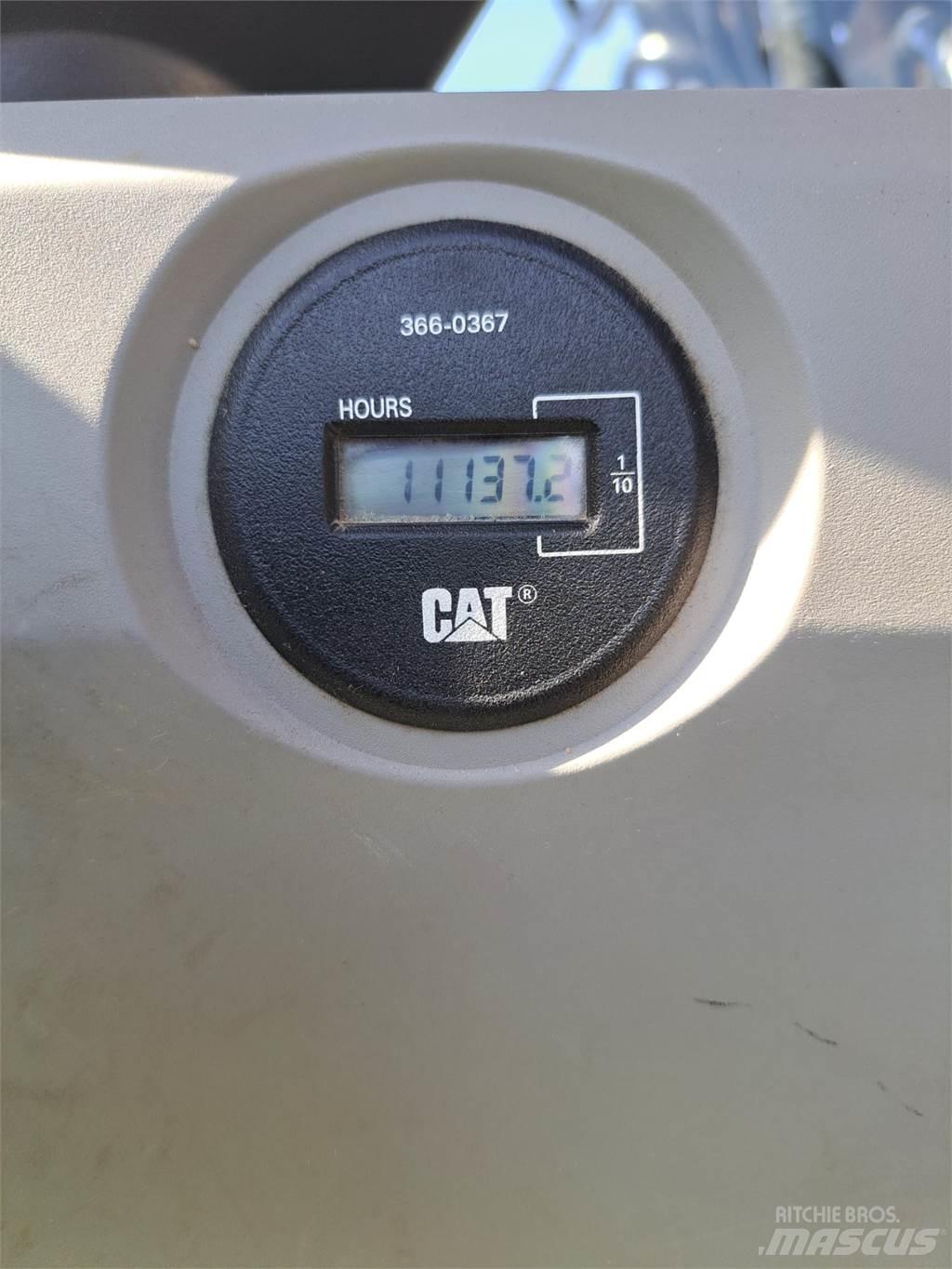 CAT 325F 大型油圧ショベル12t以上（パワーショベル・ユンボ）