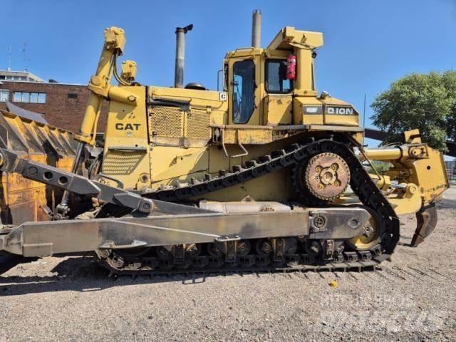 CAT D10N ブルドーザー
