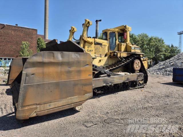 CAT D10N ブルドーザー