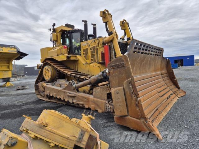 CAT D11T ブルドーザー