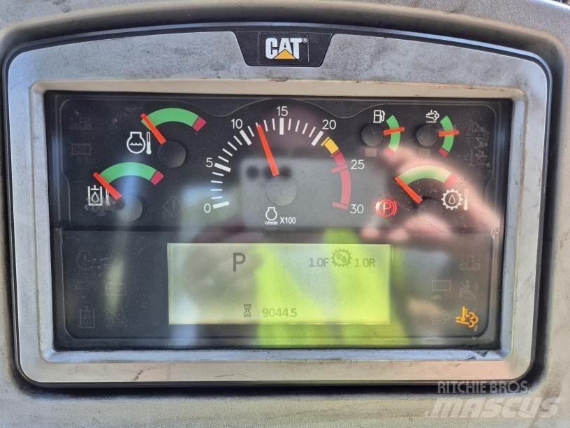 CAT D9T ブルドーザー