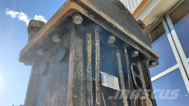 CAT H120GCS ハンマー／ブレーカ