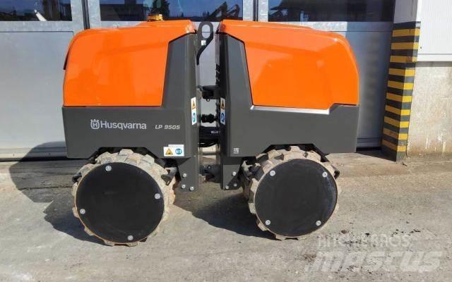 Husqvarna LP9505 その他　ローラ　（マカダムローラ等）