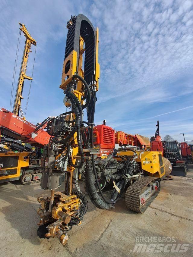 Klemm KR 801-3GS クローラドリル