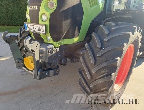 CLAAS ARION 550 トラクター