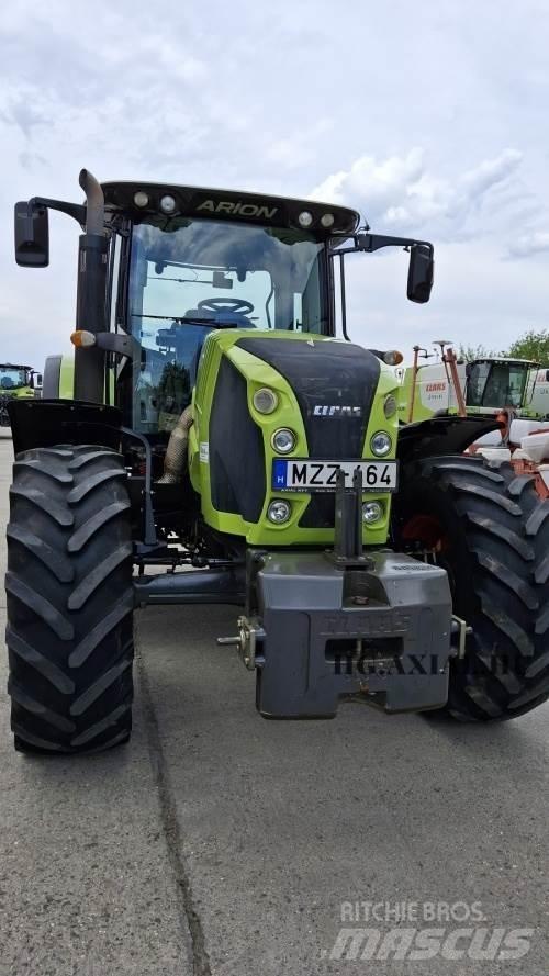 CLAAS Arion 640 トラクター