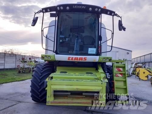 CLAAS Lexion 670 コンバイン