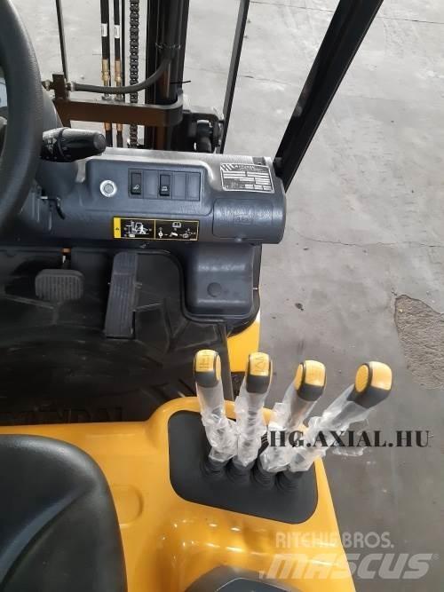 Hyundai 15L-7M 農業機械 -　その他