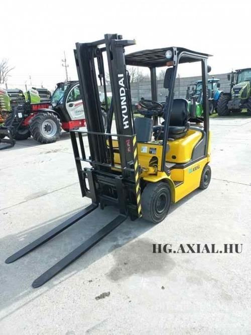 Hyundai 15L-7M 農業機械 -　その他