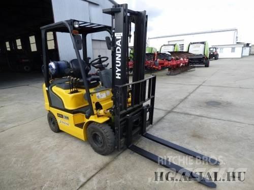 Hyundai 20L-7M 農業機械 -　その他