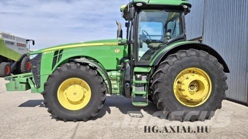 John Deere 8345R トラクター