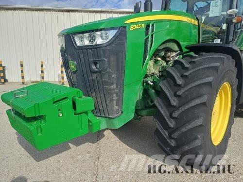John Deere 8345R トラクター