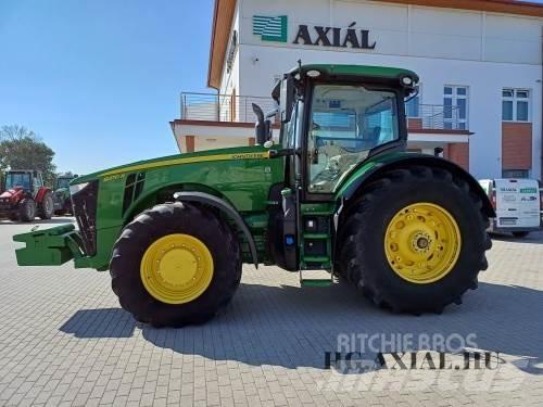 John Deere 8370R トラクター
