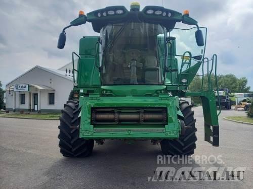 John Deere T660 コンバイン