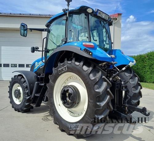 New Holland T5-95 トラクター