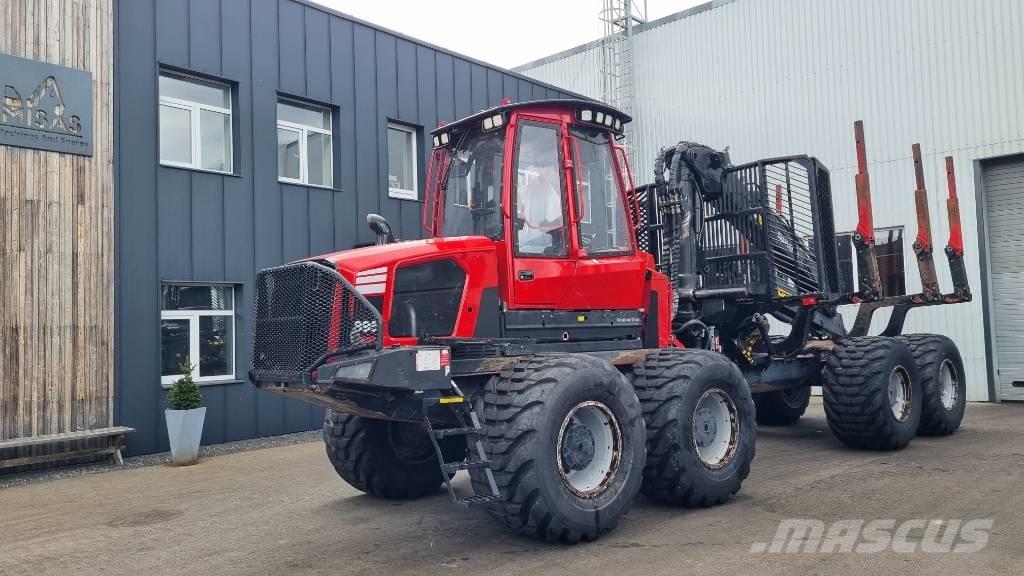 Komatsu 895 フォワーダー