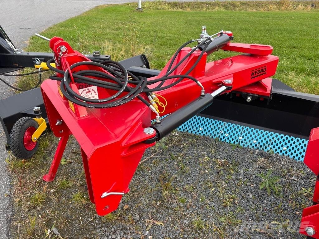 Jykevä H20 ja H30 道路用レーキ
