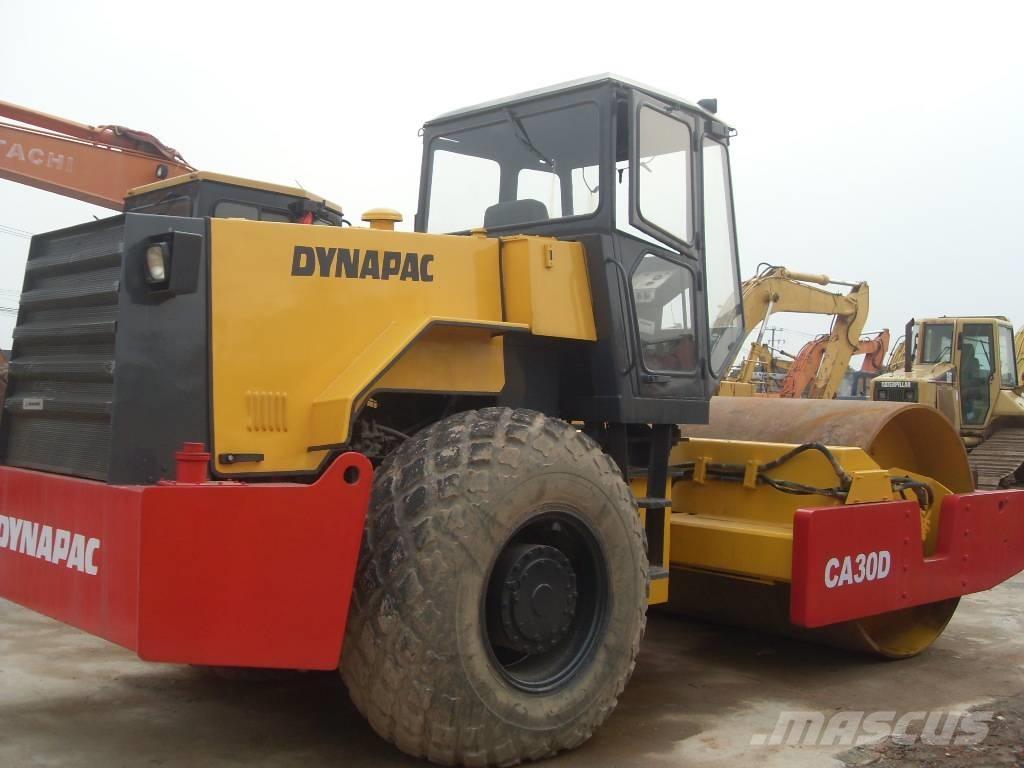 Dynapac CA 30 D 振動ローラ