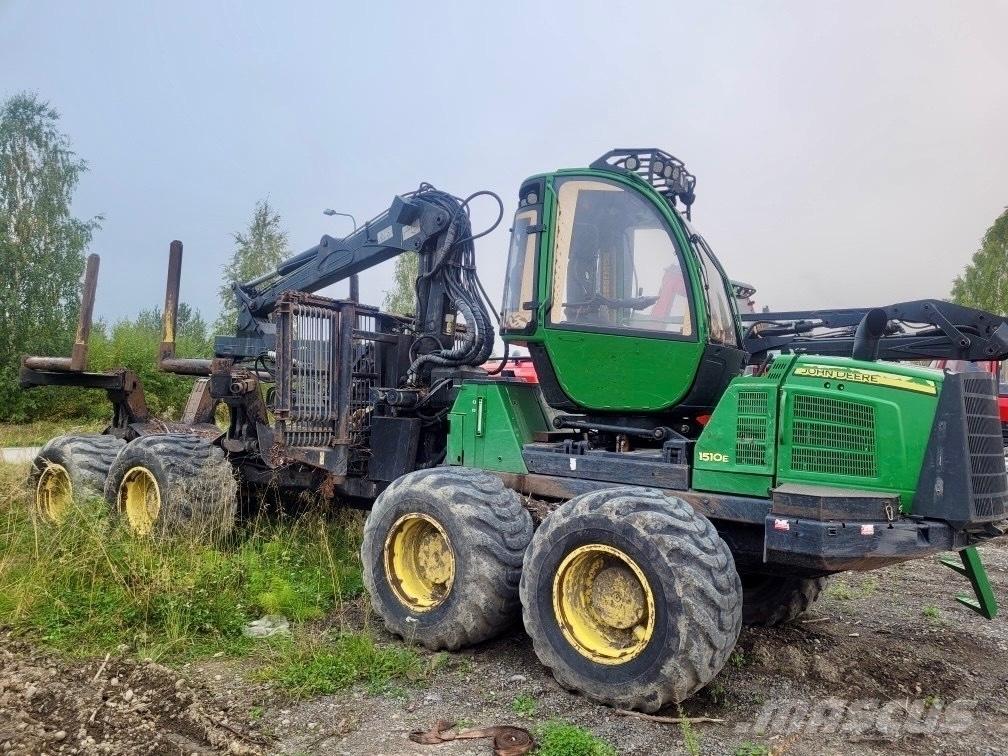 John Deere 1510 E フォワーダー