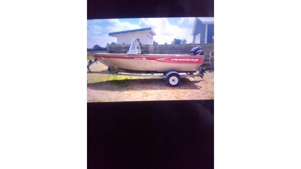  tracker 16 Foot マリン補助エンジン