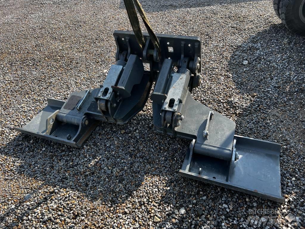 Wacker Neuson EW 65 シャーシ及びサスペンション