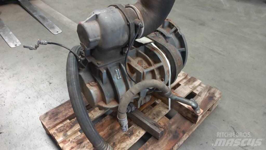Atlas Copco XAMS 407 コンプレッサー