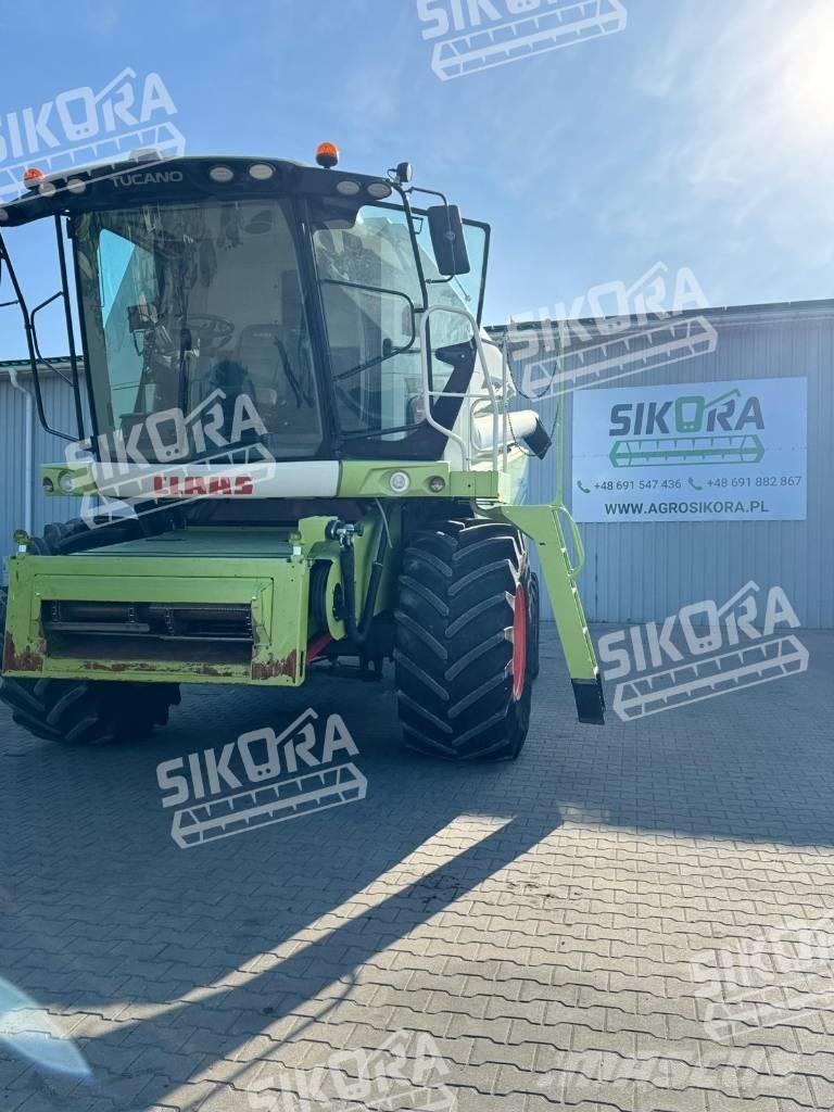CLAAS Tucano 340 コンバイン