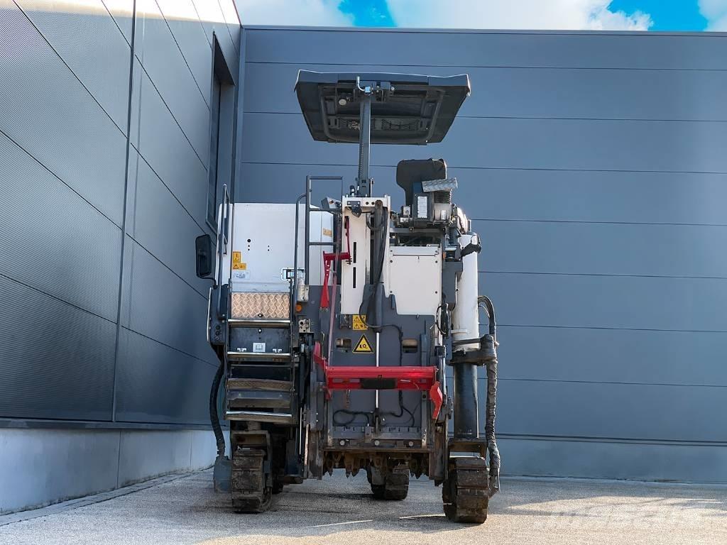 Wirtgen W 100 CFI アスファルトコールドミリングマシーン