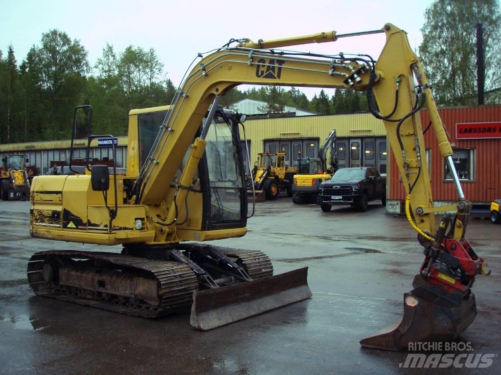 CAT 307 中型油圧ショベル 7ｔ-12ｔ（ユンボ・パワーショベル・バックホー）