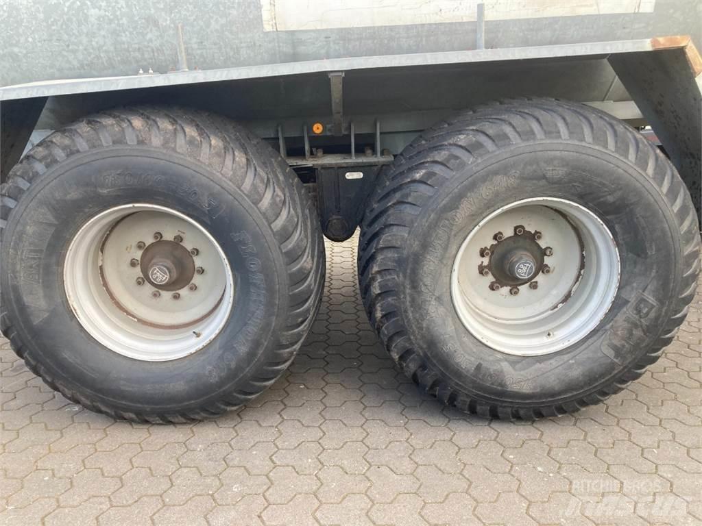 Kotte VT 14000 肥料散布機