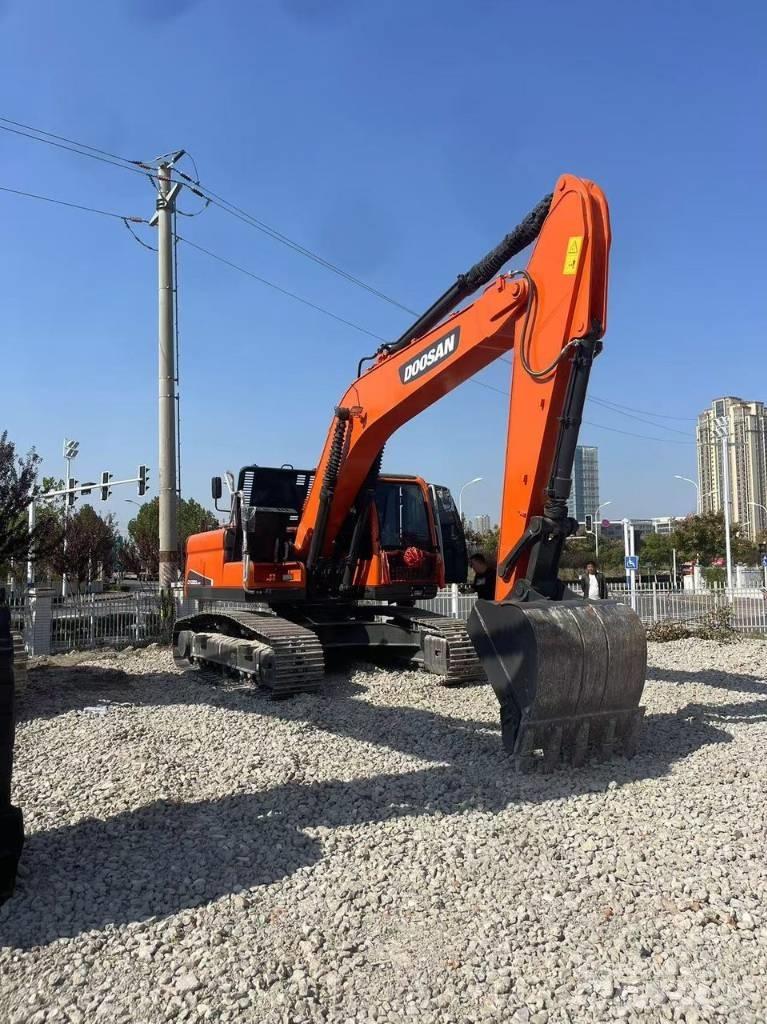 Doosan DX 225LC-9C 大型油圧ショベル12t以上（パワーショベル・ユンボ）