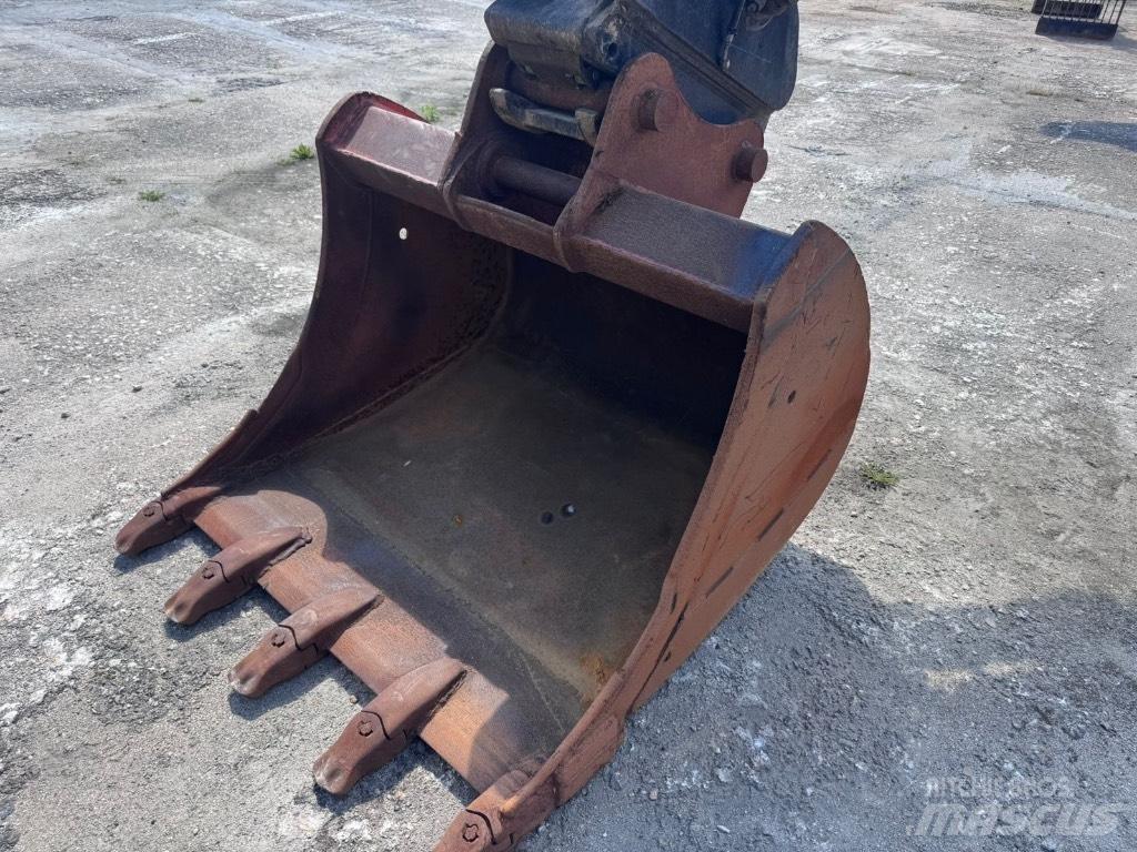 JCB JS 210 LC 大型油圧ショベル12t以上（パワーショベル・ユンボ）