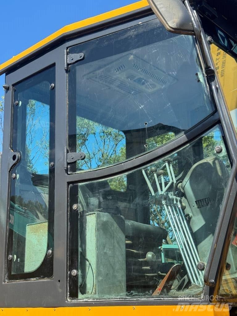 XCMG GR 180 モーターグレーダー