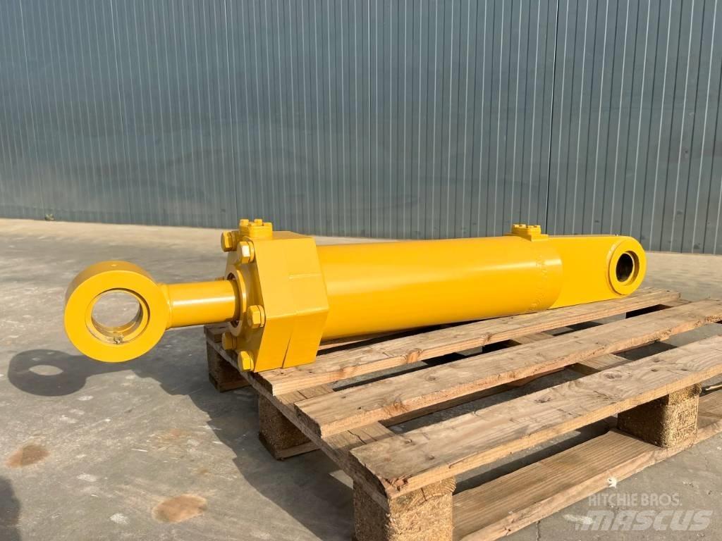 CAT D8 Cylinder その他部品